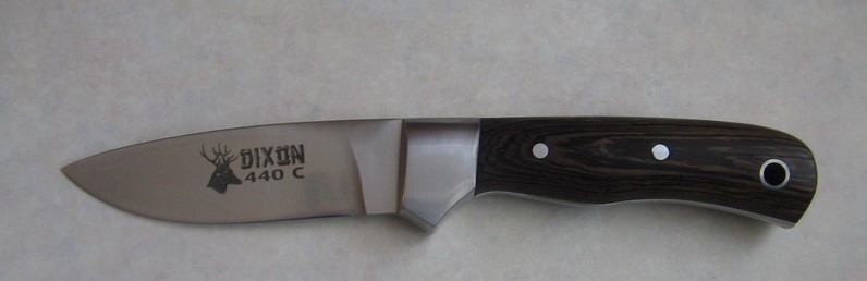 cikkszm: 2011w-1 pengehossz: 9 cm vastagsg: 4 mm anyag:440C nyl:wenge fa